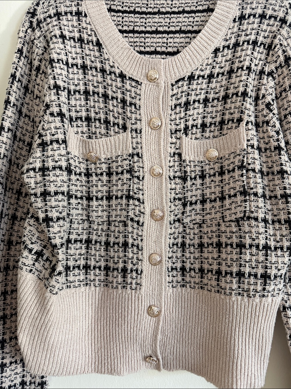 Cardigan - Picture 5 of 8
